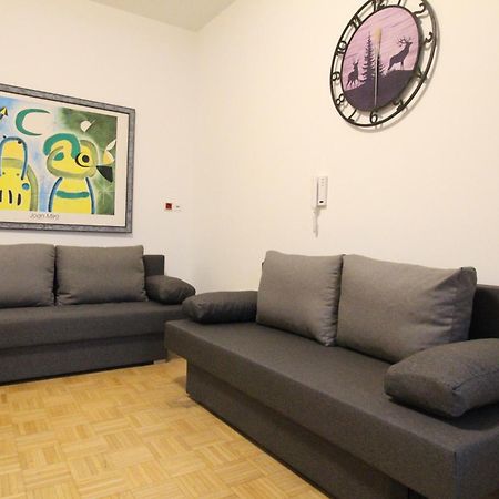 Zx Quad Room In Meidling Viyana Dış mekan fotoğraf